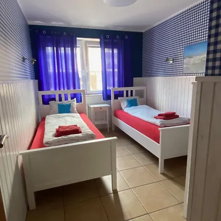 Park & Plaza דירה