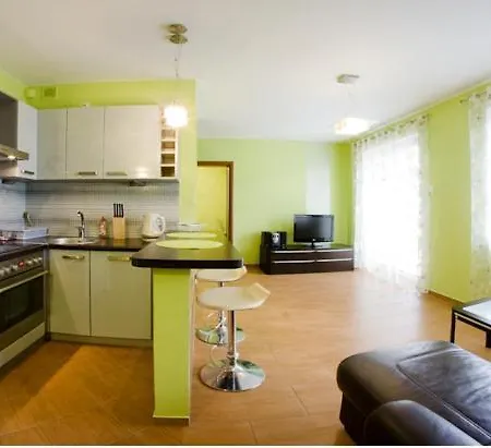 Park & Plaza דירה *